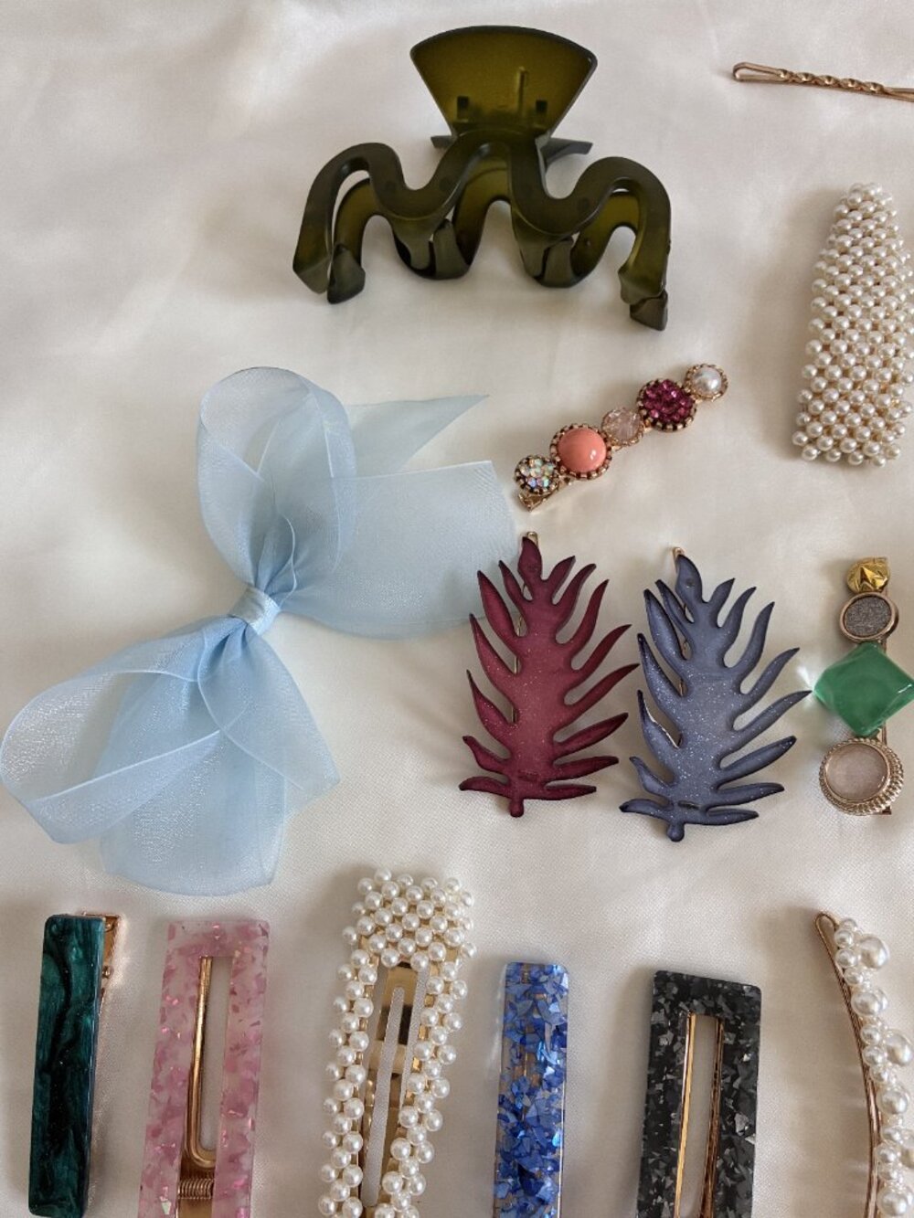 Hair Accessory Bundle - Picture 2 of 7